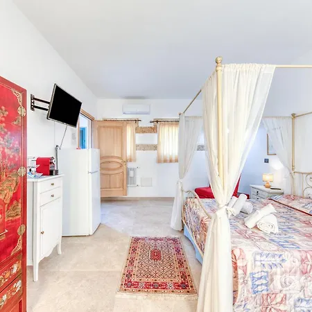 Le Colonie - Pescoluse Agroturismo *