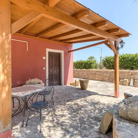 Le Colonie - Pescoluse בית חווה