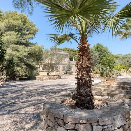 Le Colonie - Pescoluse בית חווה *