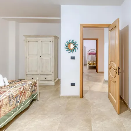 Le Colonie - Pescoluse בית חווה פרזיצ'ה