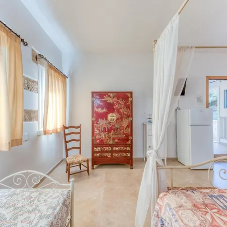 Le Colonie - Pescoluse בית חווה *